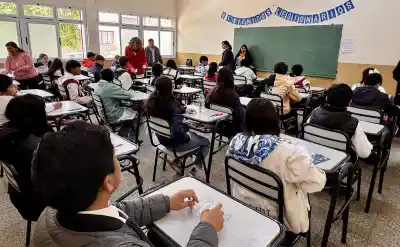 Se abre la preinscripción para primer año del secundario en Jujuy: la letra chica que define tu vacante