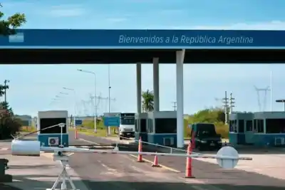 Cerraron el paso a Paraguay por la represa de Yacyretá: cuándo vuelve a abrir