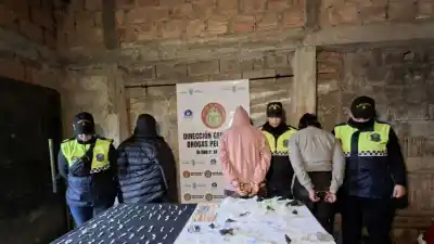 Los vecinos marcaban la casa y la policía terminó encontrando esto adentro