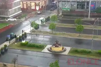 Paraná amaneció bajo la lluvia y el SMN ya sabe cuándo se va el frío