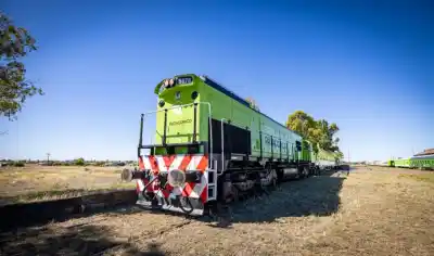 El Tren Patagónico no pudo seguir: la locomotora quedó fuera de las vías en plena madrugada