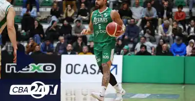 Atenas remontó un partido que parecía perdido y lo definió en 32 segundos
