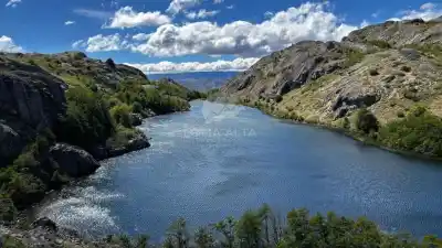 La Corte habilitó el negocio: la inmobiliaria fantasma que quiso vender un lago entero en Chubut