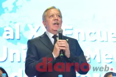 El gobernador habló ante 400 jóvenes y dejó una frase que incomoda a muchos