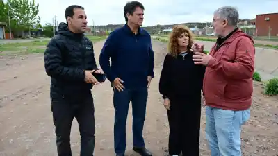 Neuquén: la máquina llega al oeste en 15 días y ya definieron por dónde arranca el asfalto