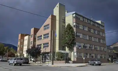 Despidieron a un empleado en plena licencia psiquiátrica y la Justicia no les creyó: el banco deberá pagar 32 millones