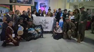 El Trébol volvió de Santiago del Estero con dos premios y un momento que nadie esperaba