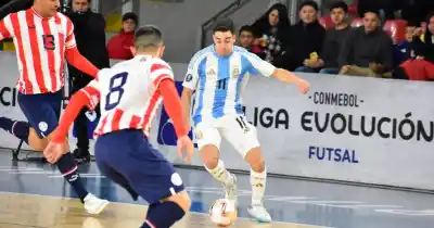 Santa Fe recibe la Liga Evolución de futsal y un rosarino se calza la celeste y blanca