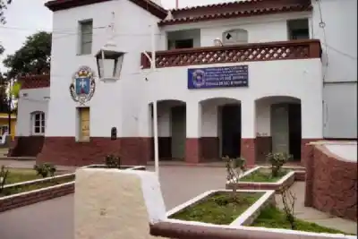 Chocaron en la rotonda del autódromo y una adolescente terminó en el CIS: qué reveló la radiografía