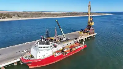 YPF perfora el fondo del Golfo San Matías: lo que busca el buque BG Warrior