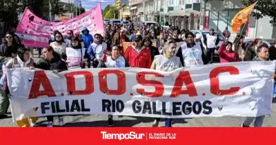ADOSAC para todo: el gremio docente anunció un paro y una movilización en Río Gallegos