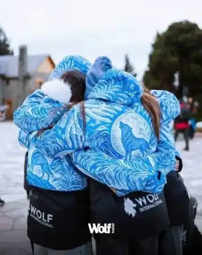 La empresa quería 200 dólares más para el viaje de egresados: los padres se plantaron y pasó esto