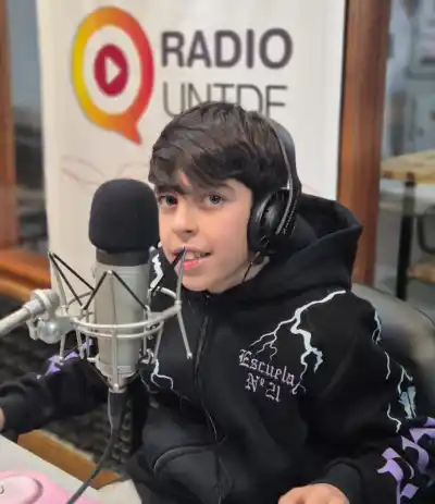 En Tierra del Fuego una radio universitaria cumple 12 años y enciende una alerta que recorre todo el país
