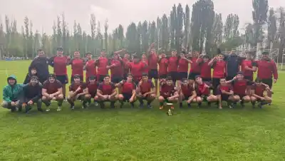 Roca remontó una final bajo la lluvia y se quedó con el Torneo de La Flor