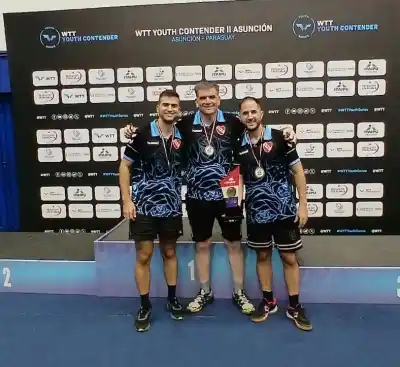Chaqueños y "remeros" volvieron de Paraguay con cuatro medallas en tenis de mesa