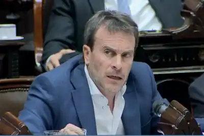 Nieri defendió el Presupuesto 2027, pero encendió una alarma con los jubilados