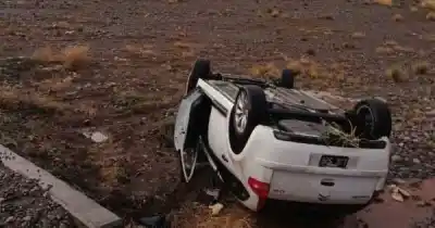 Volcó en plena lluvia en la Ruta 40: el dato que sorprendió a la Policía Vial
