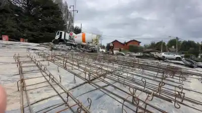 Bariloche: hormigonan el ingreso a Los Pinos y apareció un cambio inesperado en Pioneros