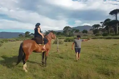 El legado que un abuelo dejó en Caviahue y su nieta convirtió en una experiencia única