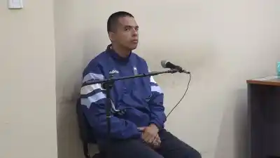 Manejaba un penitenciario, chocó y mató a un motociclista: la pena que firmó