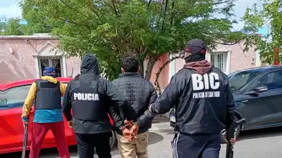 Cuatro detenidos por entraderas: cómo operaba la banda de Villa Lucrecia que usaba un chofer de Uber y DiDi