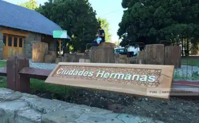 Bariloche y Aspen cumplen 24 años de hermanamiento: qué se trajo el último grupo que llegó