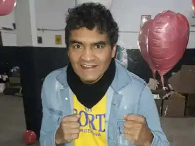 Jorge "el Roña" Castro se descompensó en el Bingo de Morón: el boxeador que fue campeón del mundo y terminó sirviendo platos de comida