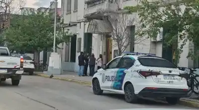Una preceptora denunció que una madre la golpeó en el Colegio Nacional de Chacabuco