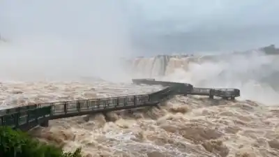 Cataratas: desarmaron las pasarelas de la Garganta del Diablo y no es por una obra