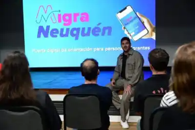 Neuquén lanzó una plataforma que responde en seis idiomas a quienes quieren mudarse a la ciudad
