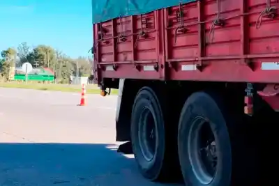 Entre Ríos ya controla el peso de los camiones: la multa por exceso de carga llega a 20.000 unidades fijas