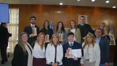 Cuatro tesis de la UCCuyo se llevaron el premio Sarmiento: una de ellas busca detectar el deterioro cognitivo en San Juan