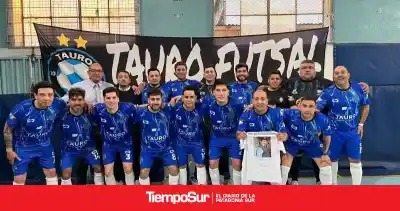 Tauro no se achicó en Rosario: goleada, punta de la zona y boleto a cuartos