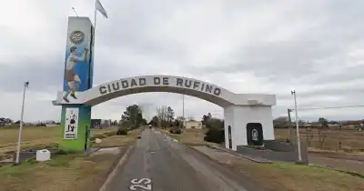Ocho falsos policías entraron a una casa en Rufino y se llevaron una cifra que sorprende