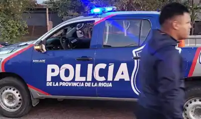 La puerta estaba abierta en su casa de Chepes: lo que encontró adentro la mandó al hospital