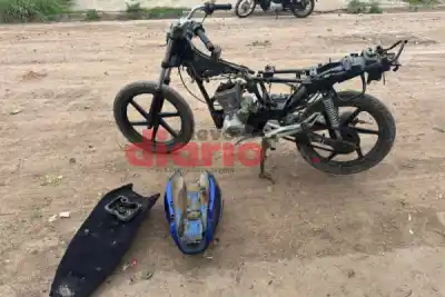 Lo vieron escapando en moto, fueron a su casa y la encontraron desarmada en el patio