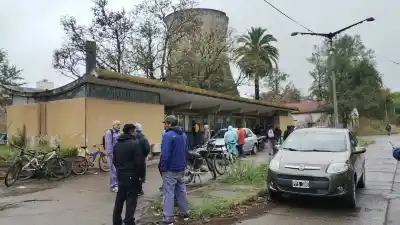 Más de 200 familias de Zapla, con los ingresos congelados desde 2024: estalló el paro en la siderúrgica