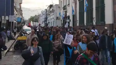 La UNJU se suma a la marcha federal y ya fijó desde qué hora suelta al personal