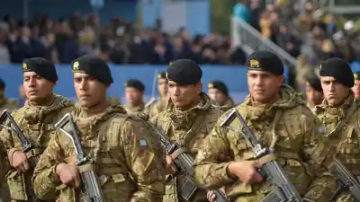 Los militares ya cobran con aumento: el rango que se lleva casi $3,7 millones