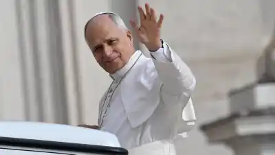 El feriado del 9 de noviembre está en el aire: qué pasaría si el Papa finalmente no viene