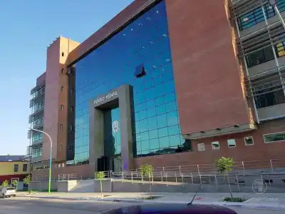Volvió a la heladería que había robado y terminó reducido por los propios empleados