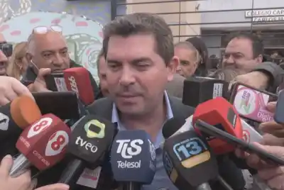 Orrego se sube al avión para destrabar la Ruta 40 Sur: qué reclamo se lleva a Buenos Aires