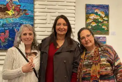 Merlo: dos artistas textiles exponen en Casa Palmira y sorprenden con sus técnicas