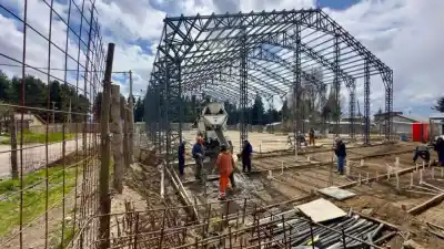 Bariloche suma un gimnasio en los barrios: el avance que ya cambia la obra