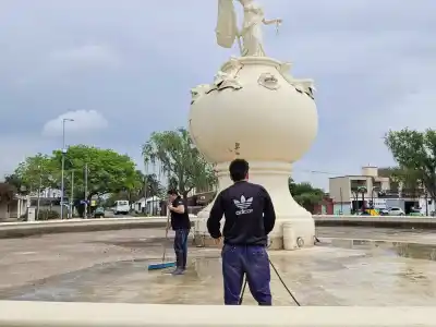Bell Ville: tras años de abandono, la Fuente de la Libertad vuelve a mostrar su mejor cara