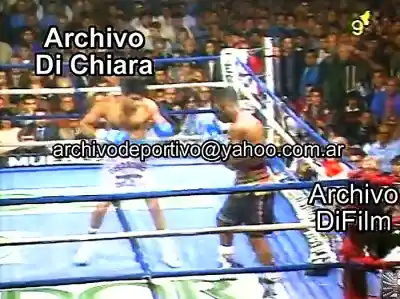 El video que revive la noche en que "Locomotora" Castro fue campeón en Tucumán y el fallo que nadie digiere