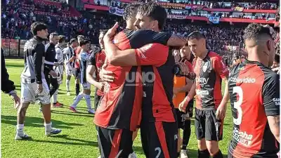 Colón recuperó tres defensores que estaban al borde de irse: la racha que ilusiona
