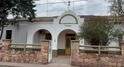 Llegó al hospital de Metán con una herida de arma blanca y los policías se toparon con algo inesperado