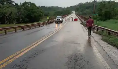 El Paranay subió 40 centímetros y el paso hacia el norte quedó cortado