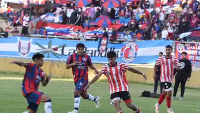 San Lorenzo y Villa Cubas, cara a cara en el superclásico: el León llega entonado y el Santo busca revancha